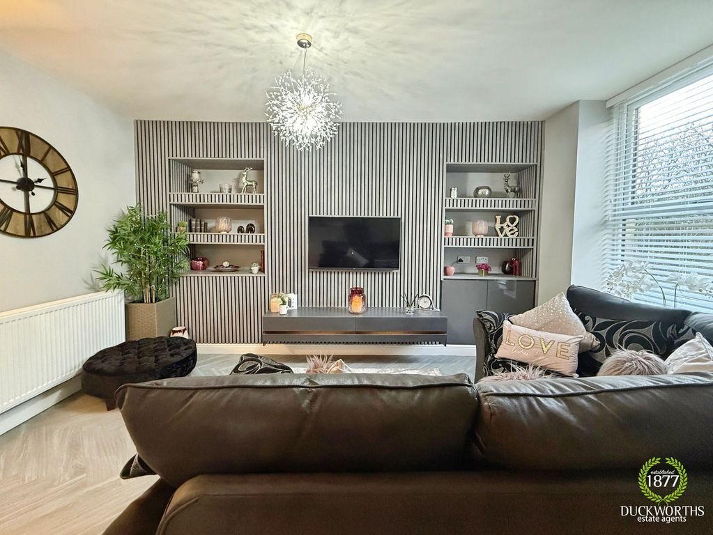 Property photo 2 of 50