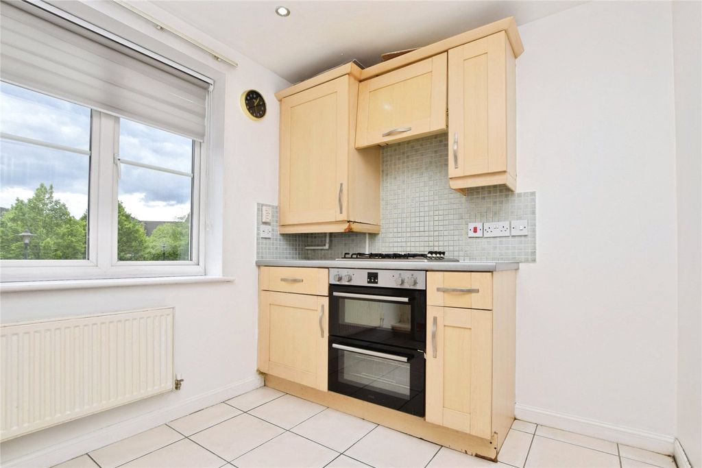 Property photo 3 of 7 Picture No. 14