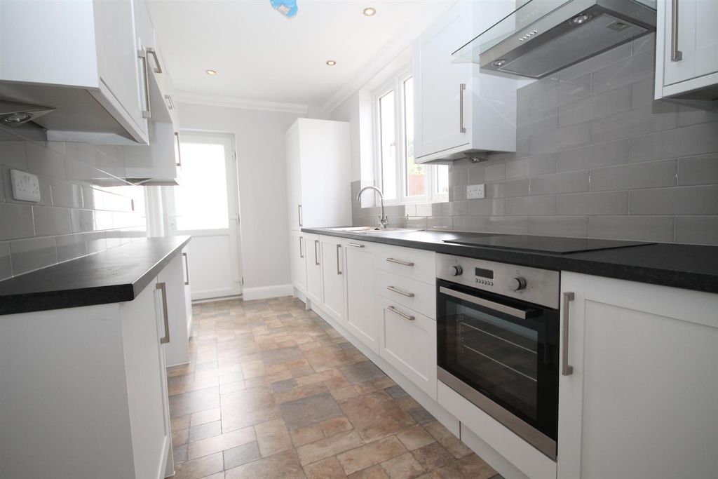 Property photo 3 of 12 Img_4574.Jpg