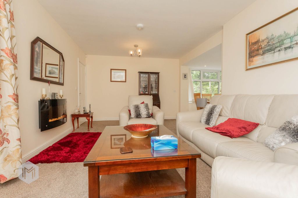 Property photo 2 of 25 Picture No. 02