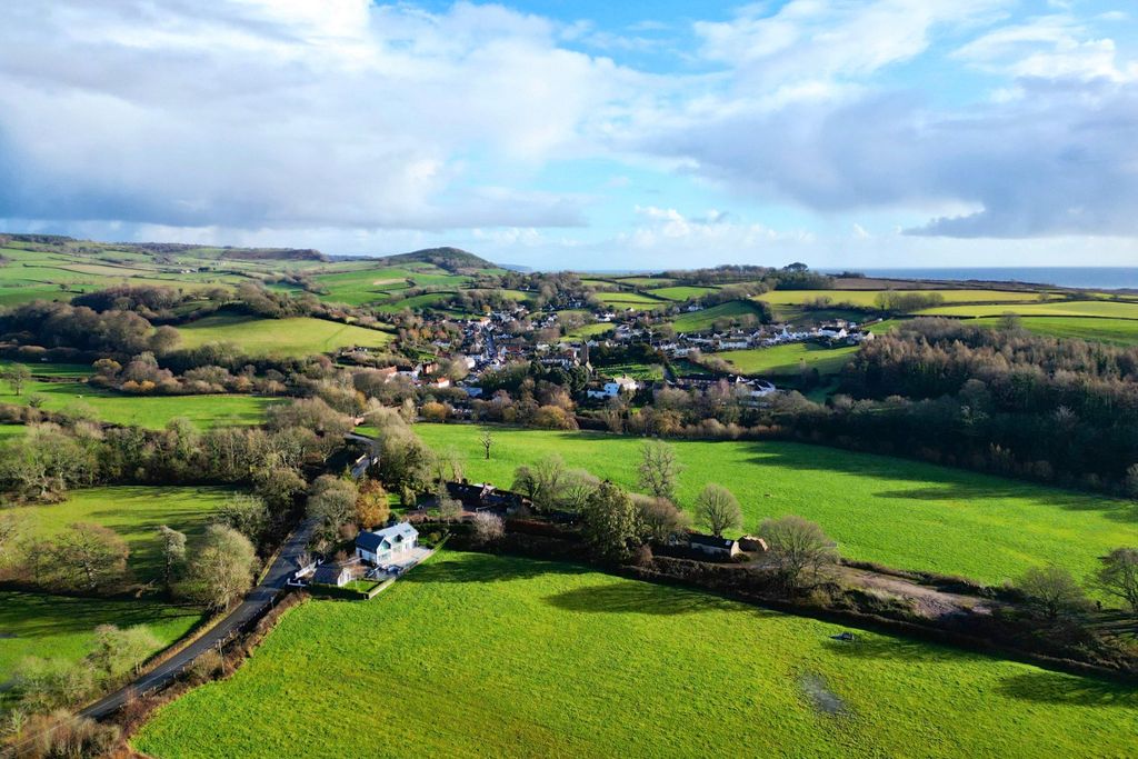 Property photo 2 of 5 East Budleigh