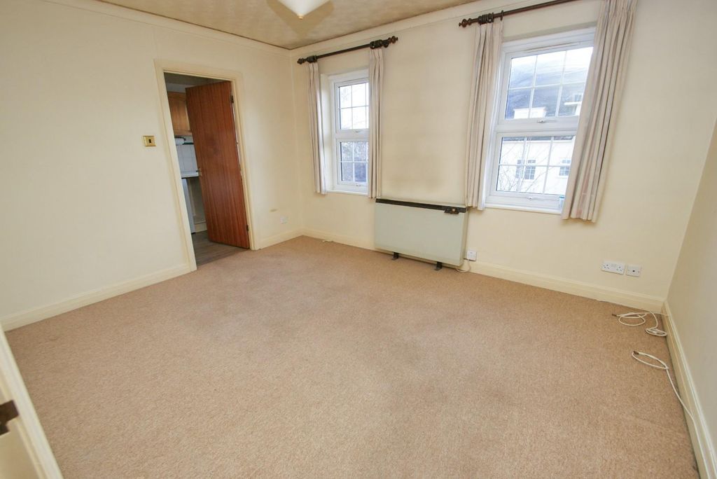 Property photo 2 of 6 2026-01-14 14.39.17.Jpg