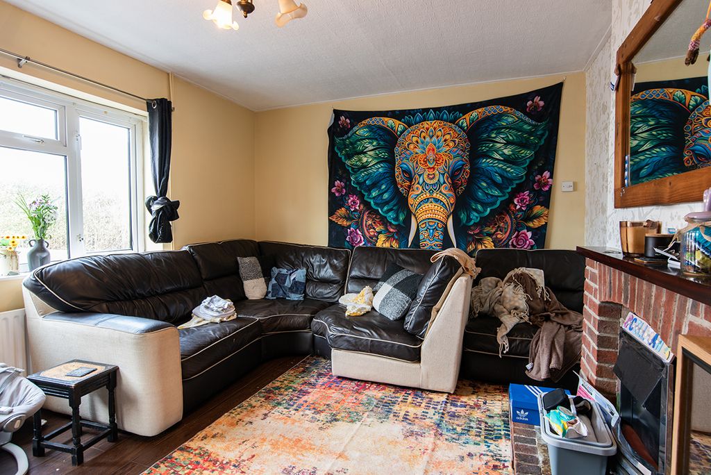 Property photo 2 of 24