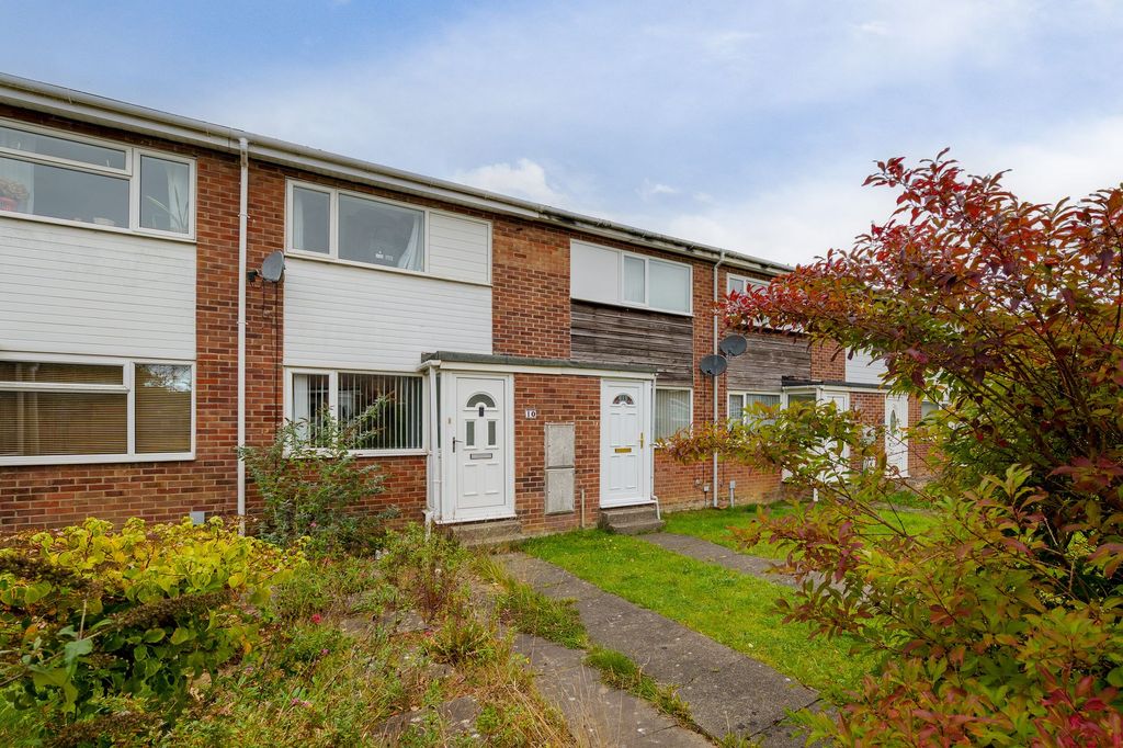 Property photo 1 of 12 External