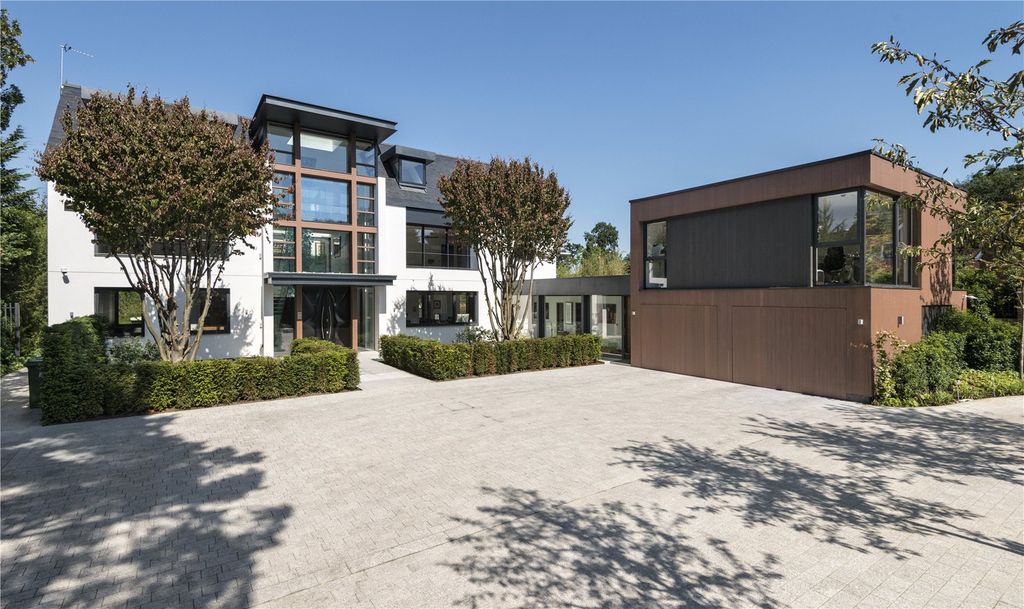 Property photo 1 of 39 Picture No. 83
