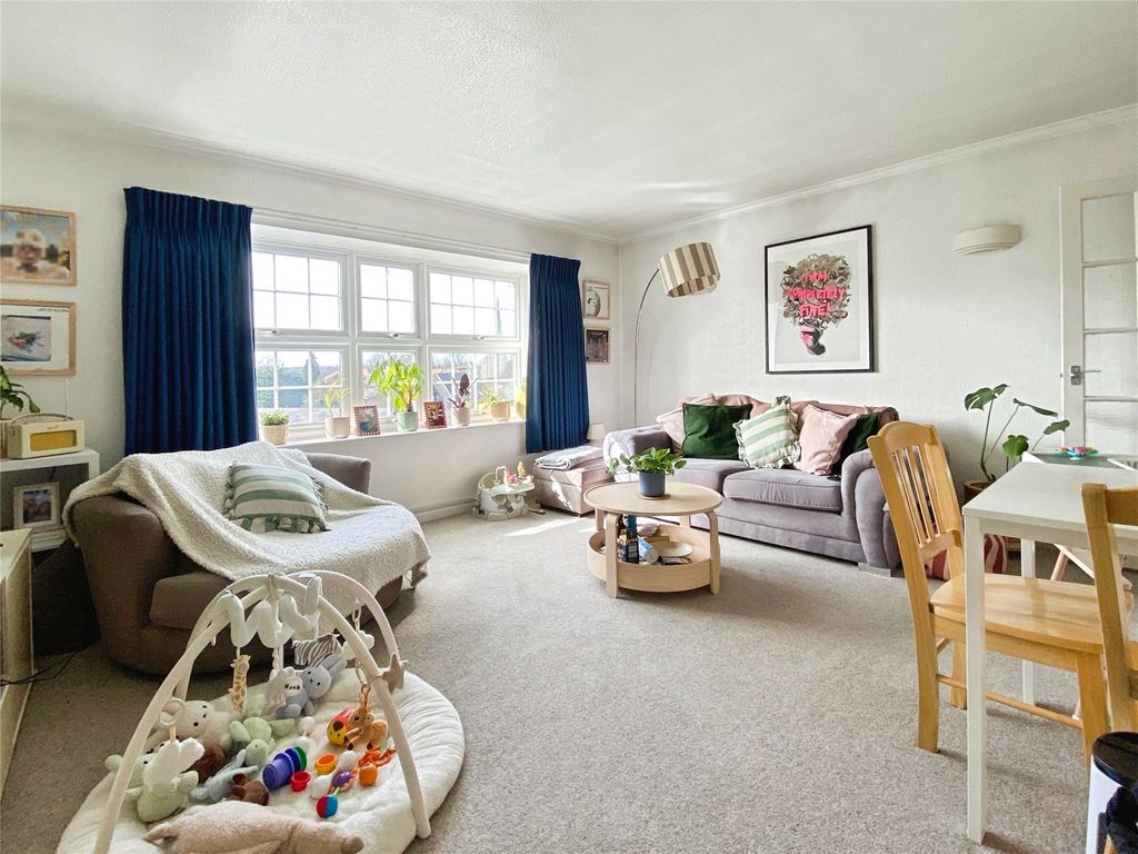 Property photo 3 of 8 Picture No. 09