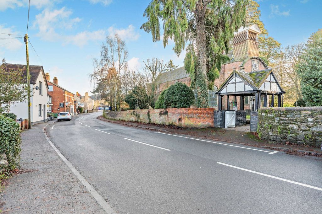 Property photo 3 of 3 Minsterley Village