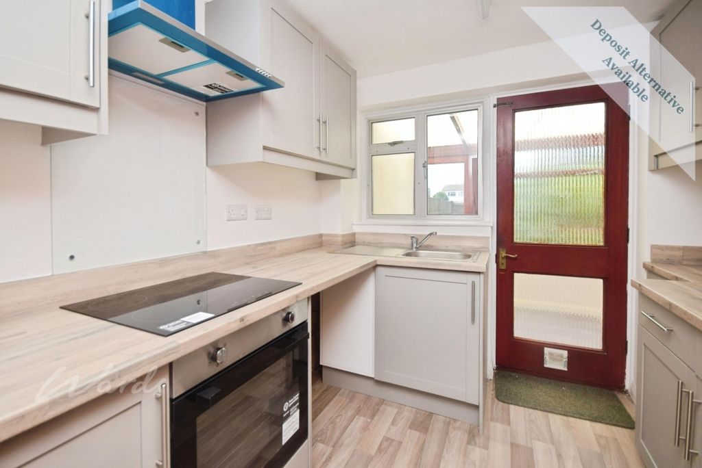 Property photo 2 of 13 Kitchen