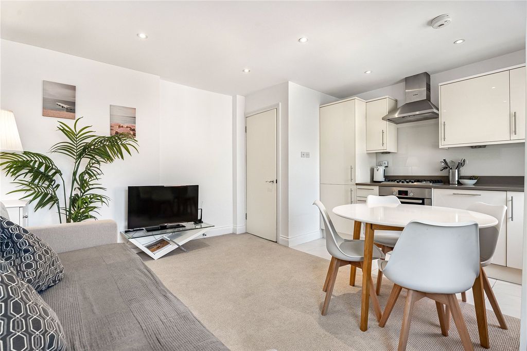 Property photo 1 of 15 Reception Room