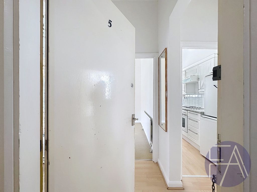 Property photo 2 of 14 5168993