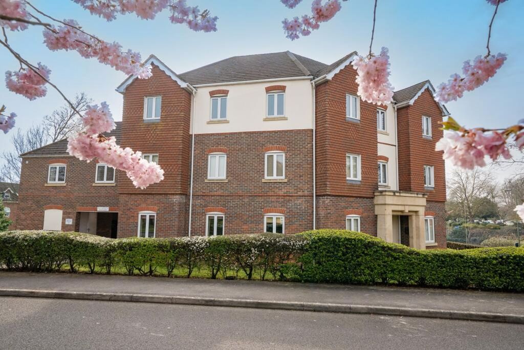 Property photo 1 of 22