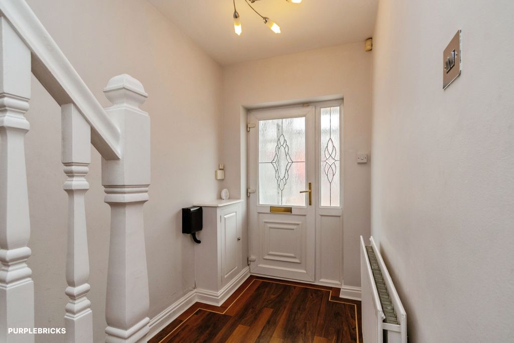 Property photo 3 of 22