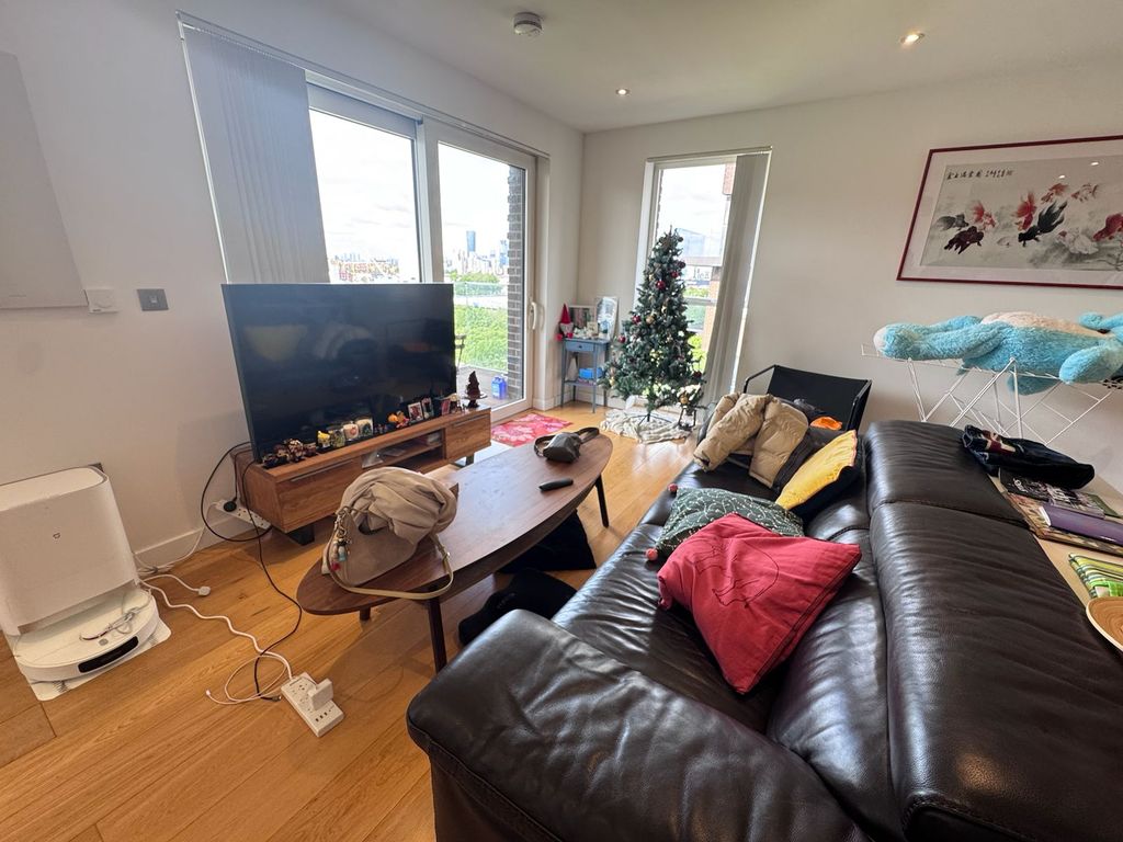 Property photo 2 of 11