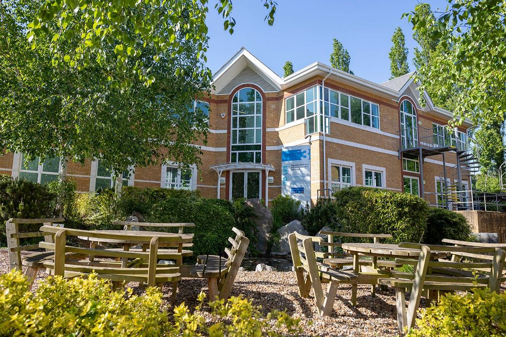 Property photo 1 of 23 Unit_3_Tg_Theale_42_From_P11.Jpg