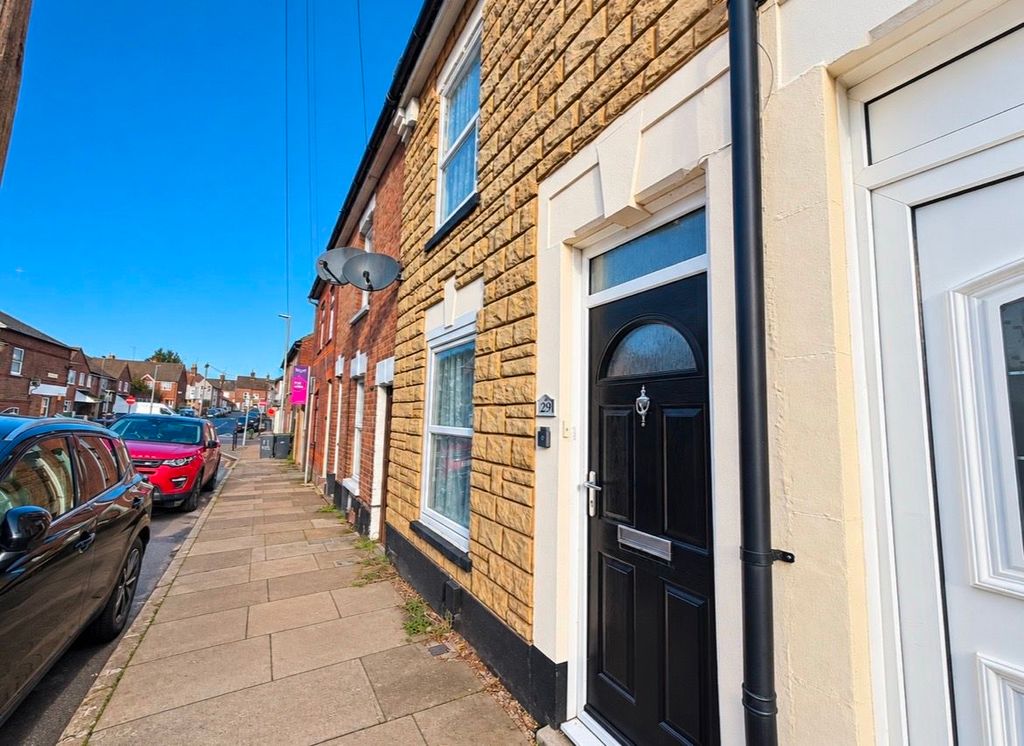 Property photo 1 of 7