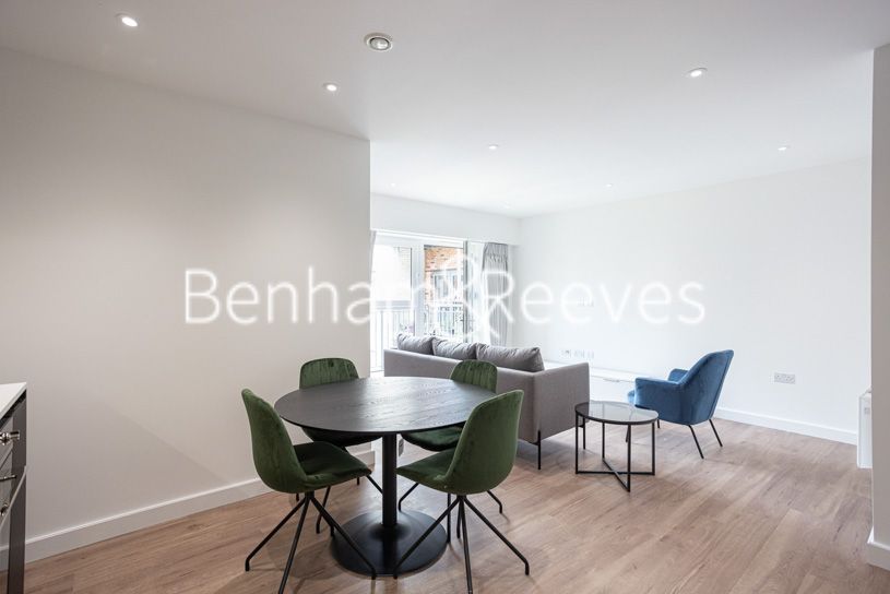 Property photo 3 of 21