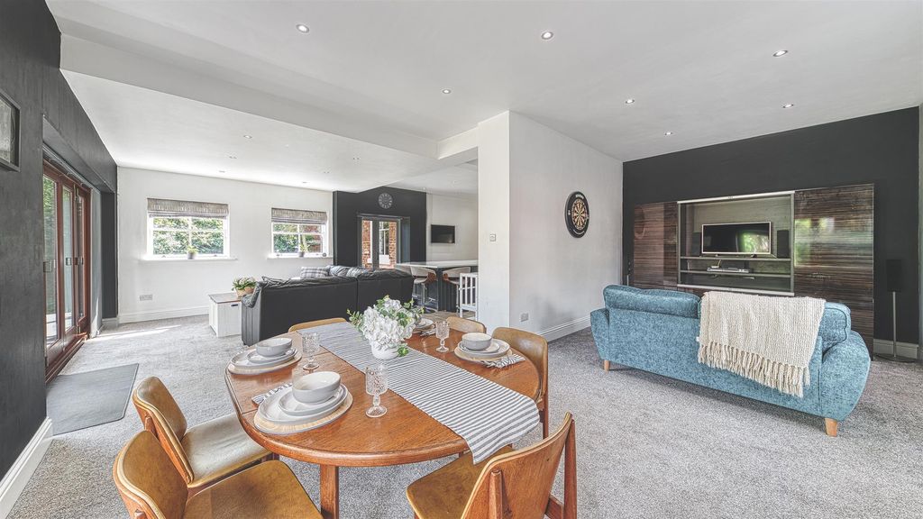Additional image 15 of 5 bed detached house for saleStation Road, Mickleover, Derby DE3