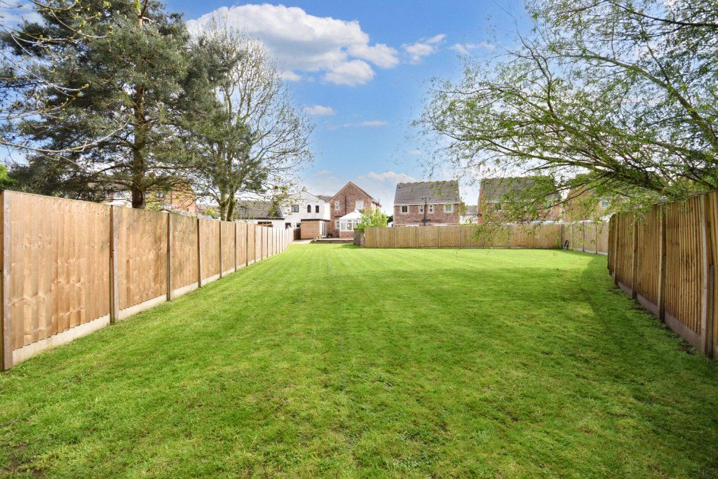 Property photo 2 of 17 Picture No. 24