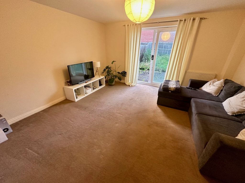 Property photo 3 of 8