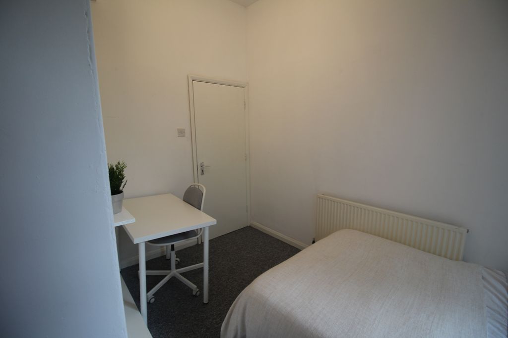 Property photo 1 of 30