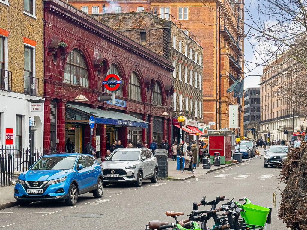 Property photo 2 of 19 Leigh Street 17-029