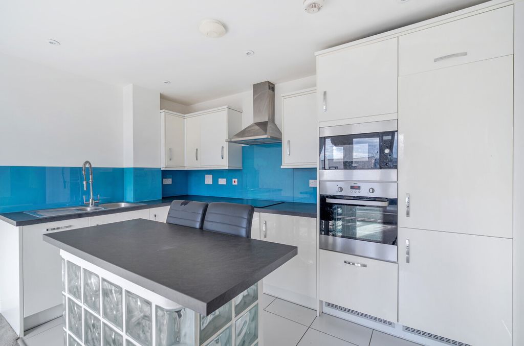 Property photo 2 of 15 1515416-9-1A086c6...