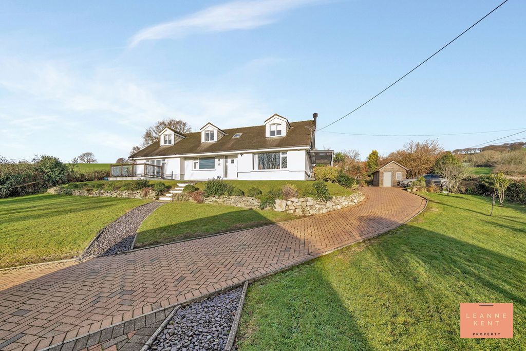 Property photo 1 of 50