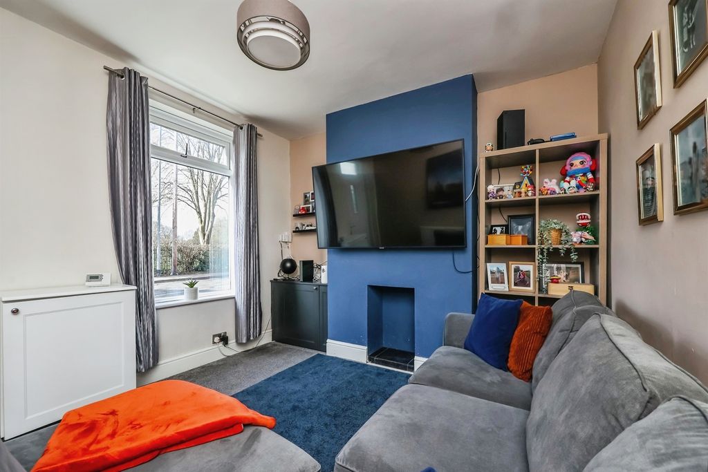 Property photo 3 of 19