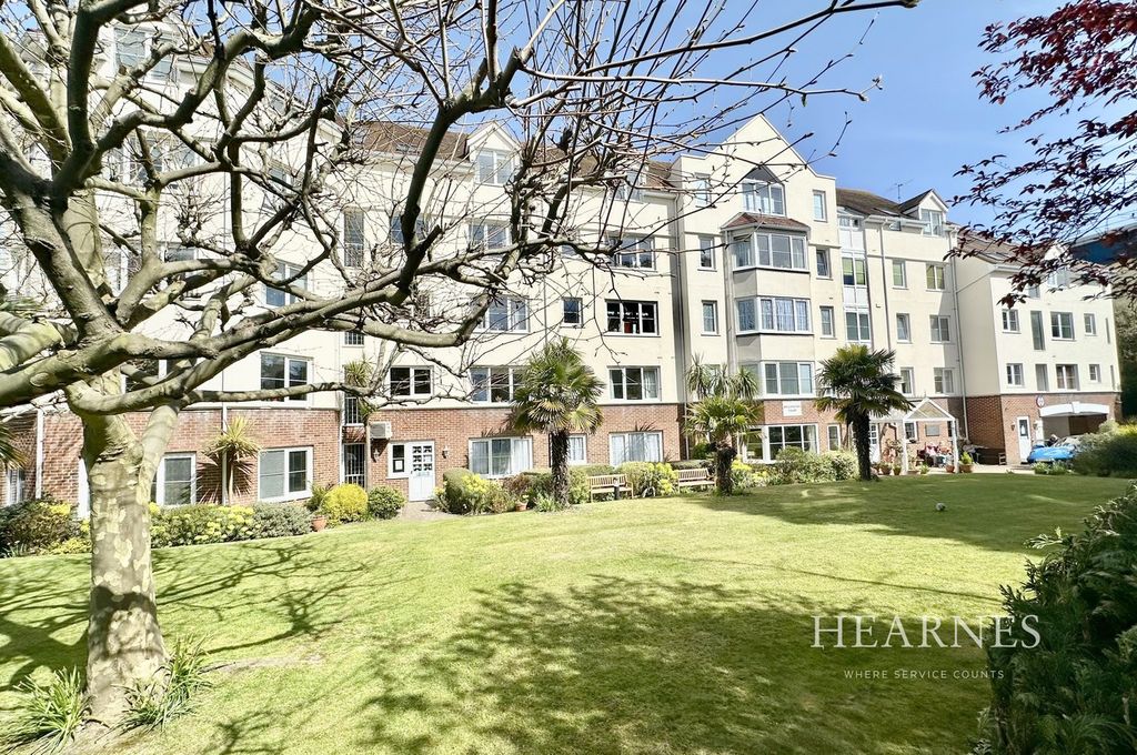 Property photo 1 of 10