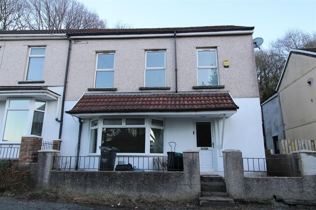 Property photo 3 of 28 Charming Home With Large Bay Window...