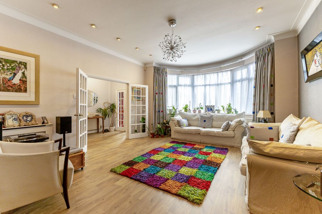Additional image 4 of 5 bed detached house for saleLake View, Edgware HA8