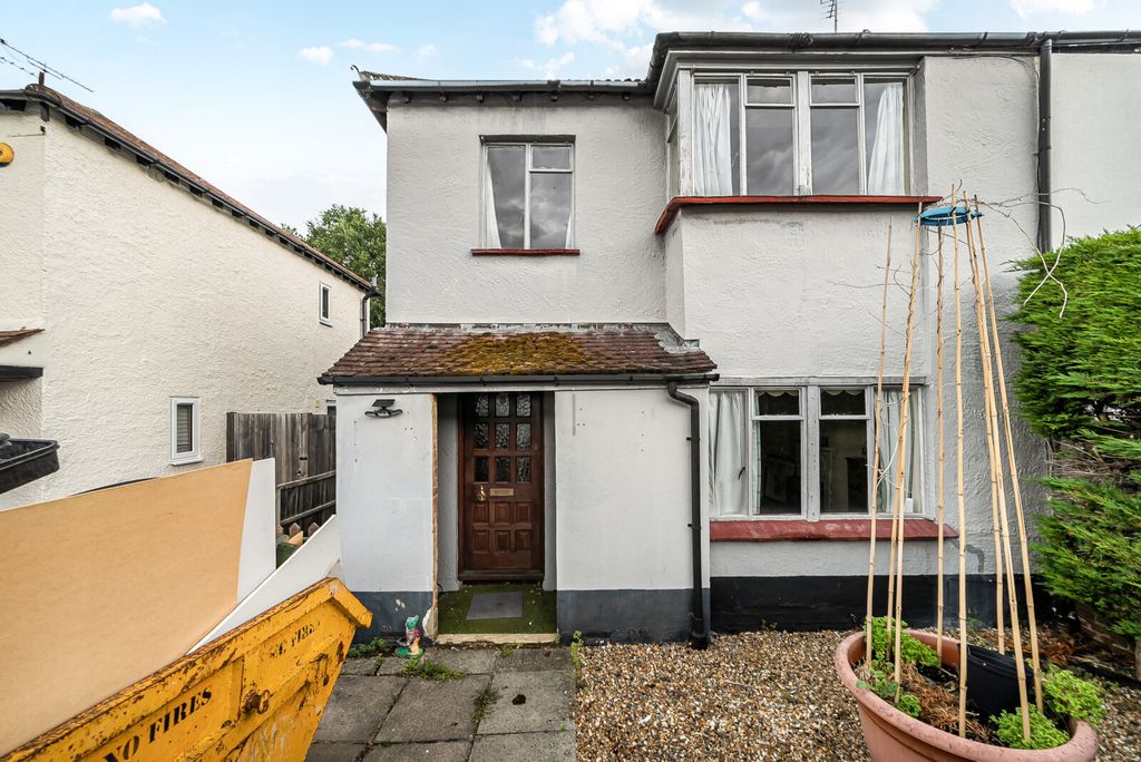 Property photo 1 of 20 1324784-14-687Fd0...