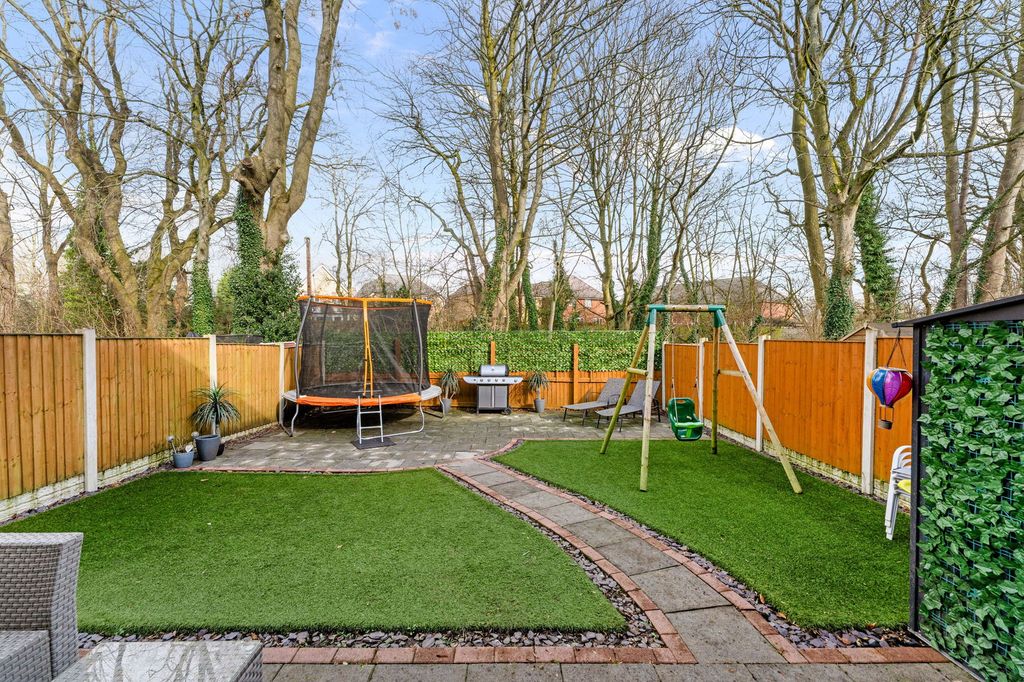 Property photo 3 of 24