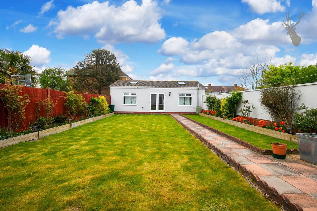 Property photo 2 of 22