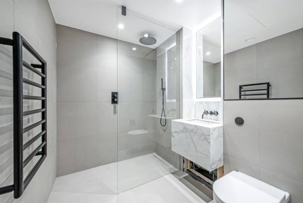 Property photo 3 of 10 Picture No. 06