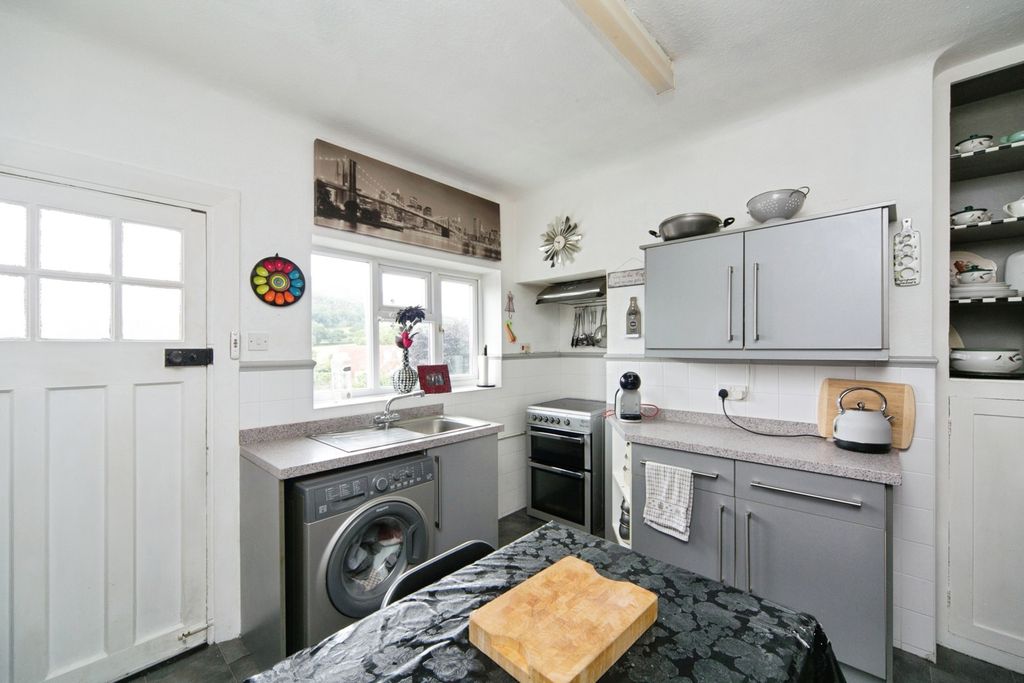 Additional image 5 of 3 bed flat for saleVicarage Avenue, Llandudno, Conwy LL30