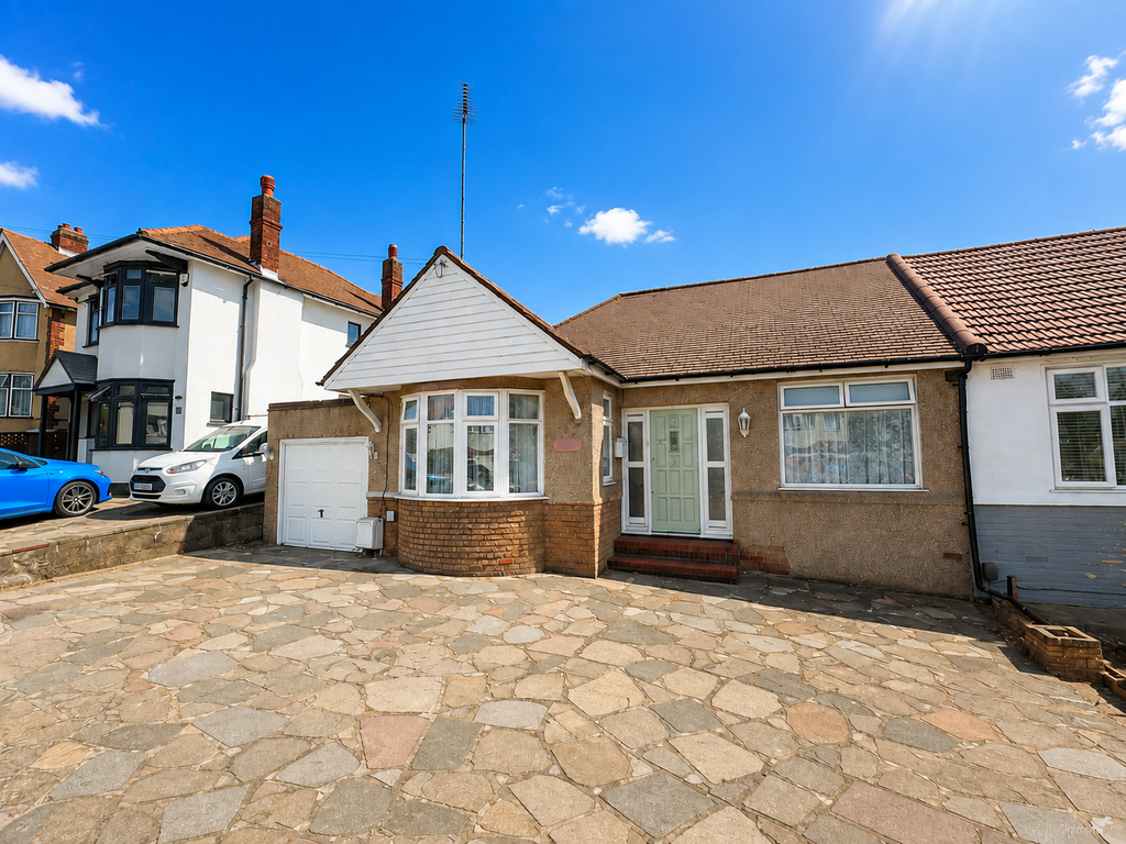 Property photo 1 of 11