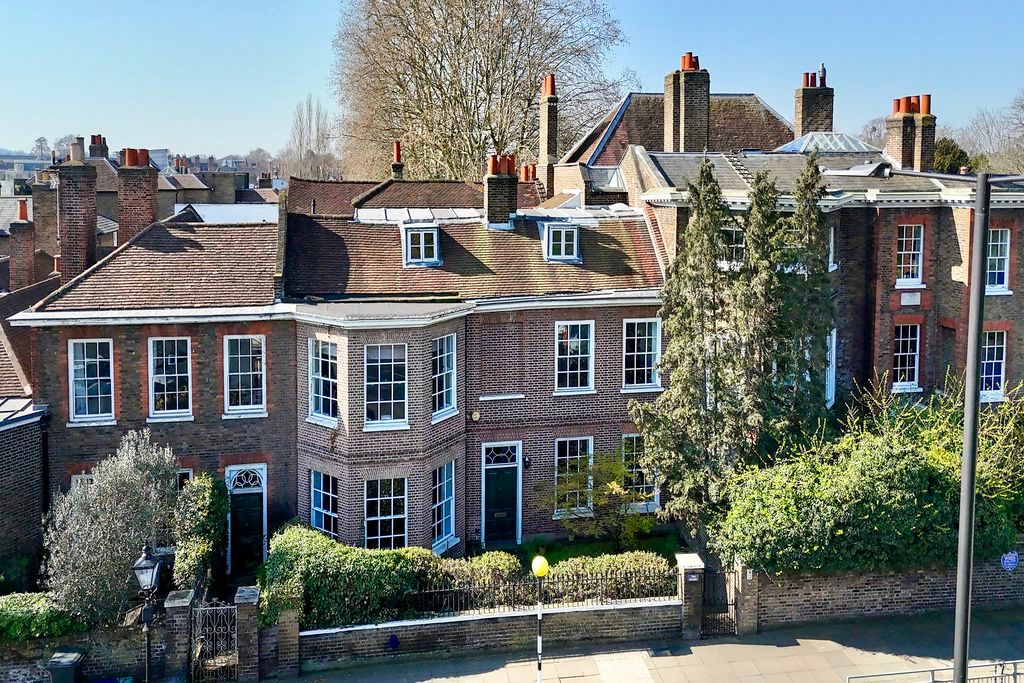 Additional image 17 of 6 bed terraced house for saleHampton Court Road, East Molesey KT8