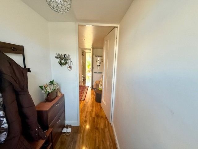 Property photo 3 of 19 4566473