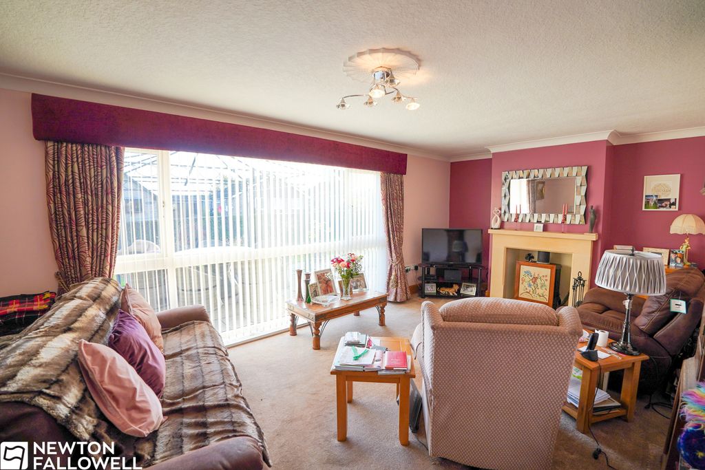 Property photo 2 of 22