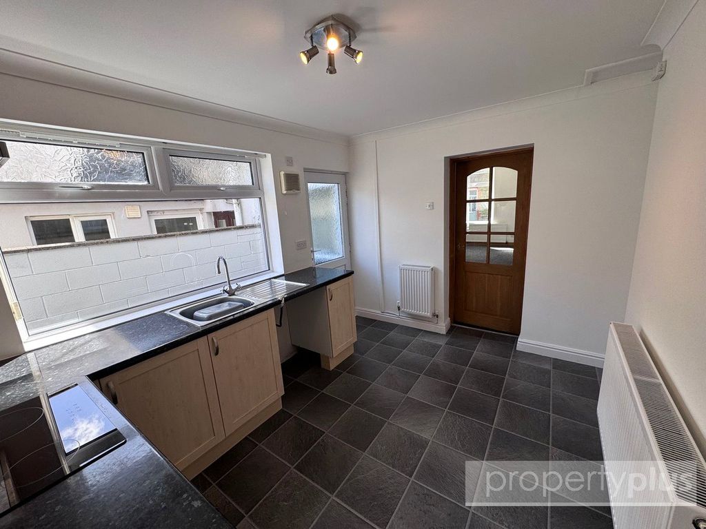 Property photo 3 of 13 Picture No. 08