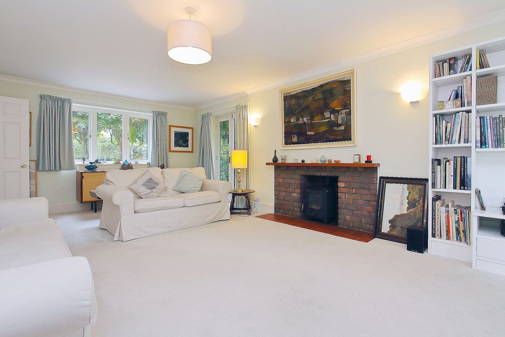 Property photo 3 of 15