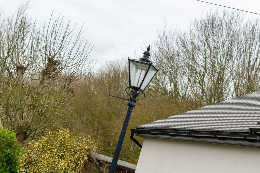 Property photo 2 of 55