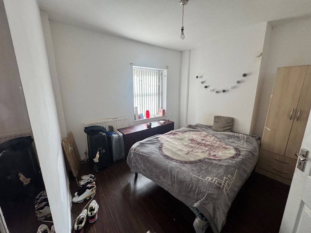 Property photo 2 of 8 Image