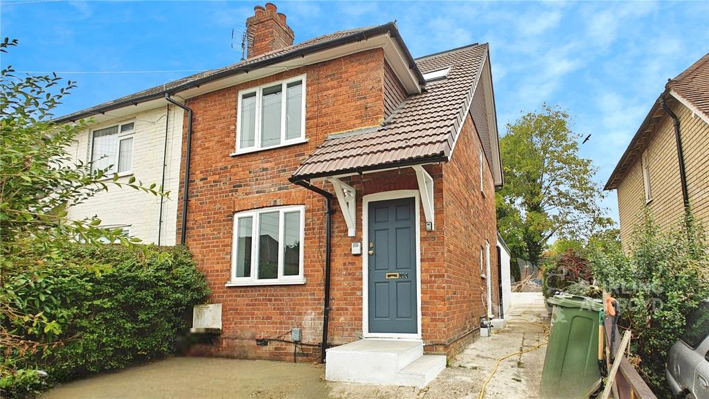 Property photo 1 of 11 External