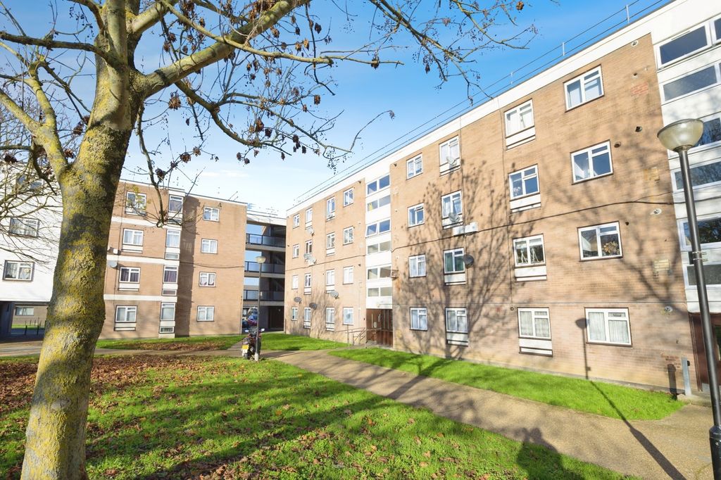 Property photo 1 of 17 Photo