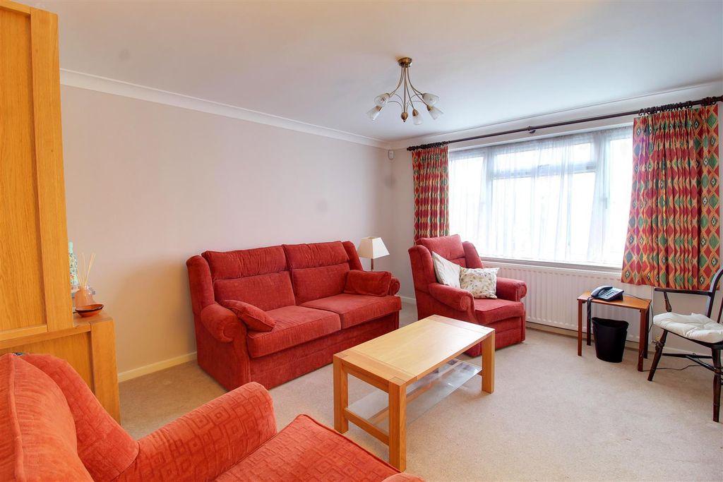 Property photo 2 of 15 Img_5113-Img_5115.Jpg