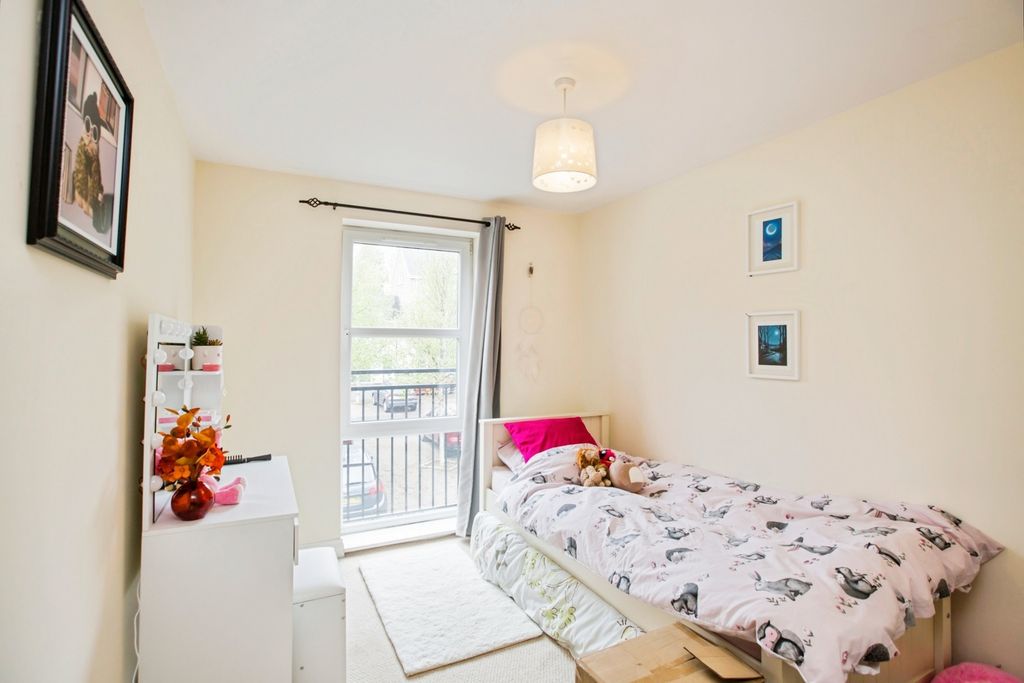 Additional image 6 of 2 bed flat for saleAlbert Promenade, Halifax, West Yorkshire HX3