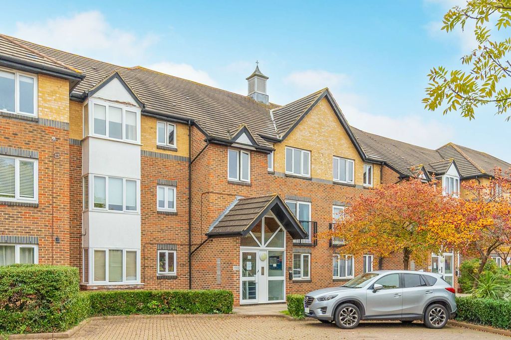 Property photo 1 of 8