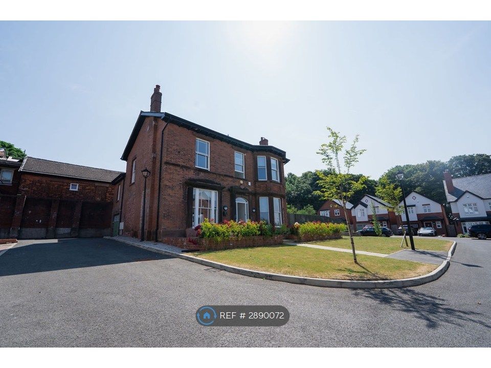 Property photo 2 of 35